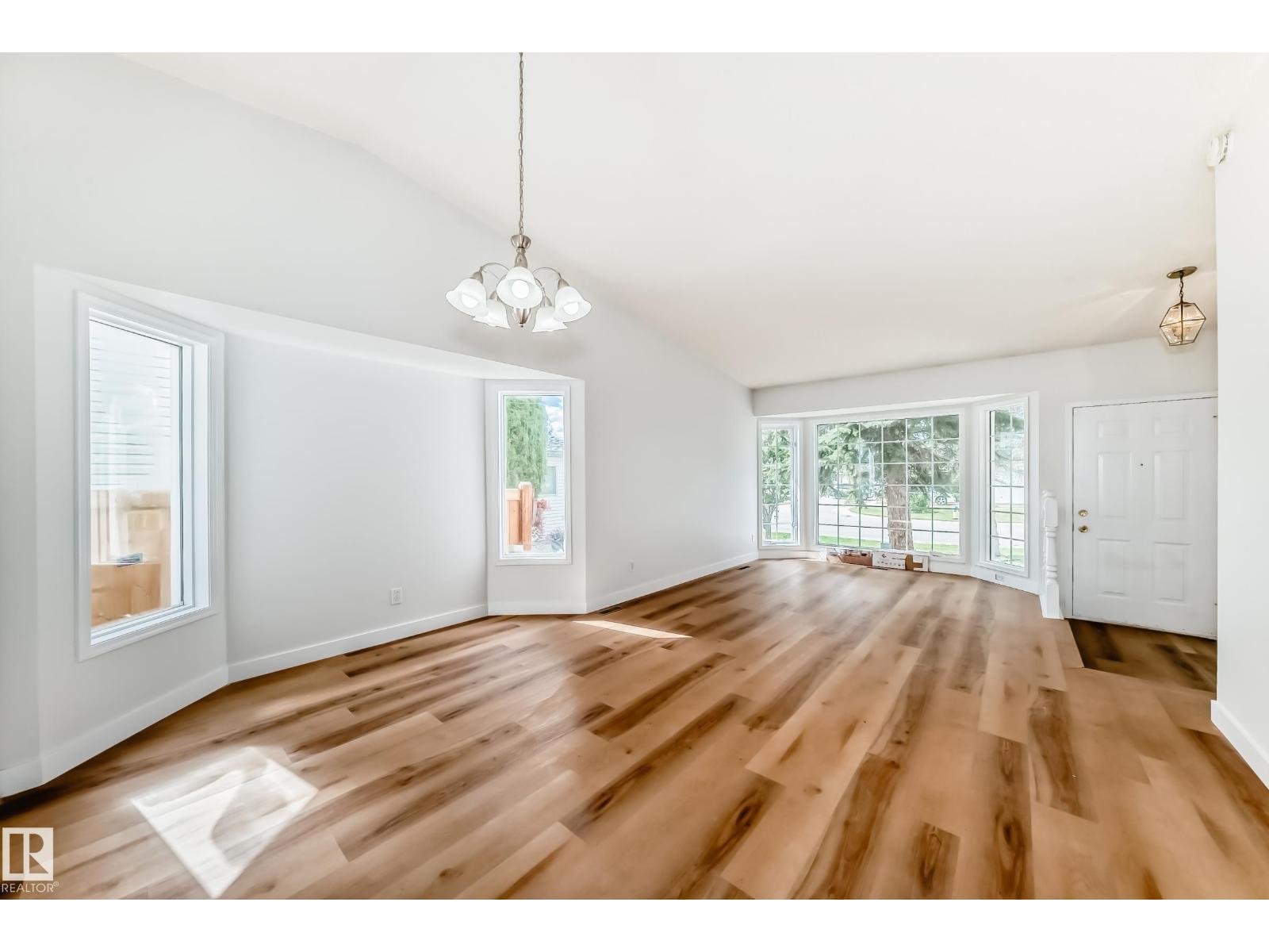 Photo 37 of 1141 60 St Nw, Edmonton AB