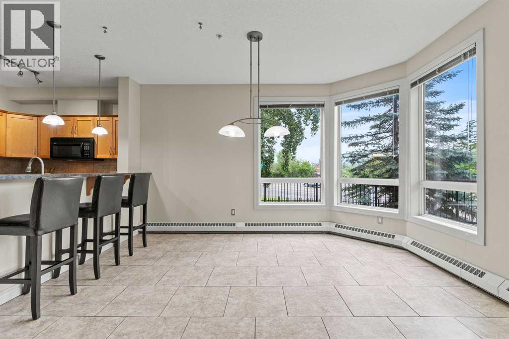 Single Family House for Sale in    Avenue NW Varsity Calgary 