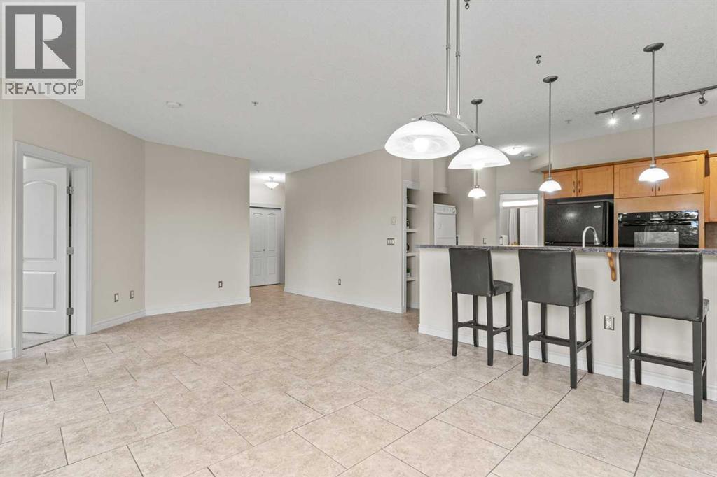 Single Family House for Sale in    Avenue NW Varsity Calgary 