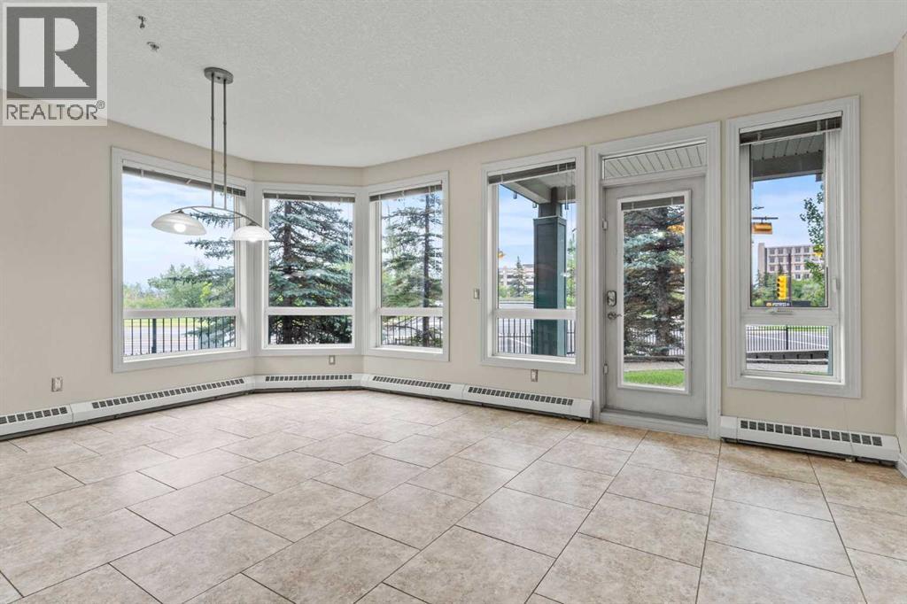 Single Family House for Sale in    Avenue NW Varsity Calgary 