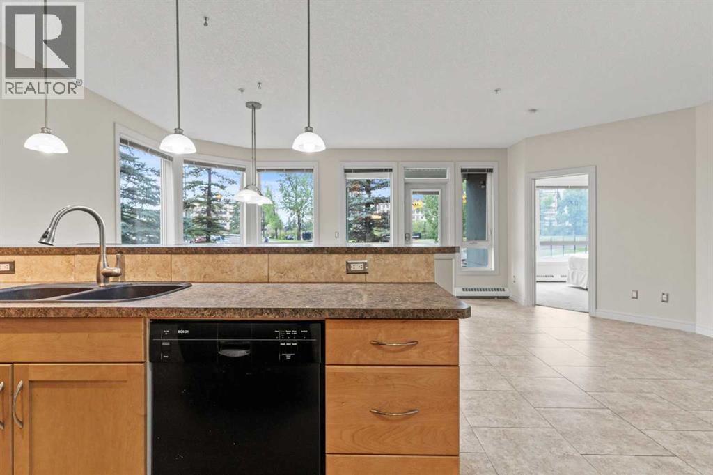 Single Family House for Sale in    Avenue NW Varsity Calgary 