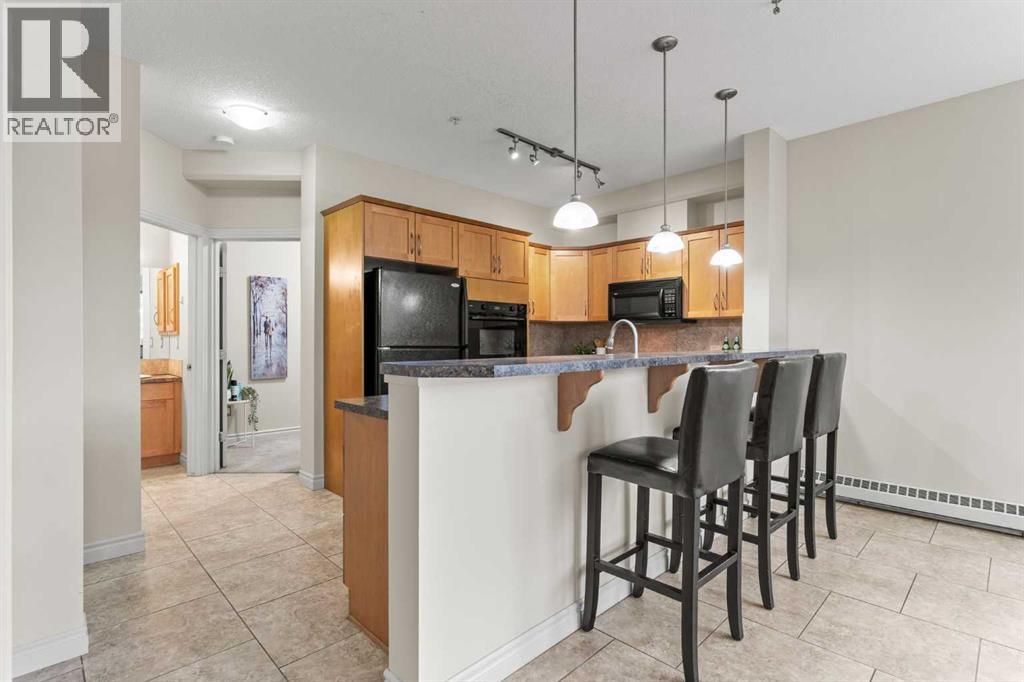 Single Family House for Sale in    Avenue NW Varsity Calgary 