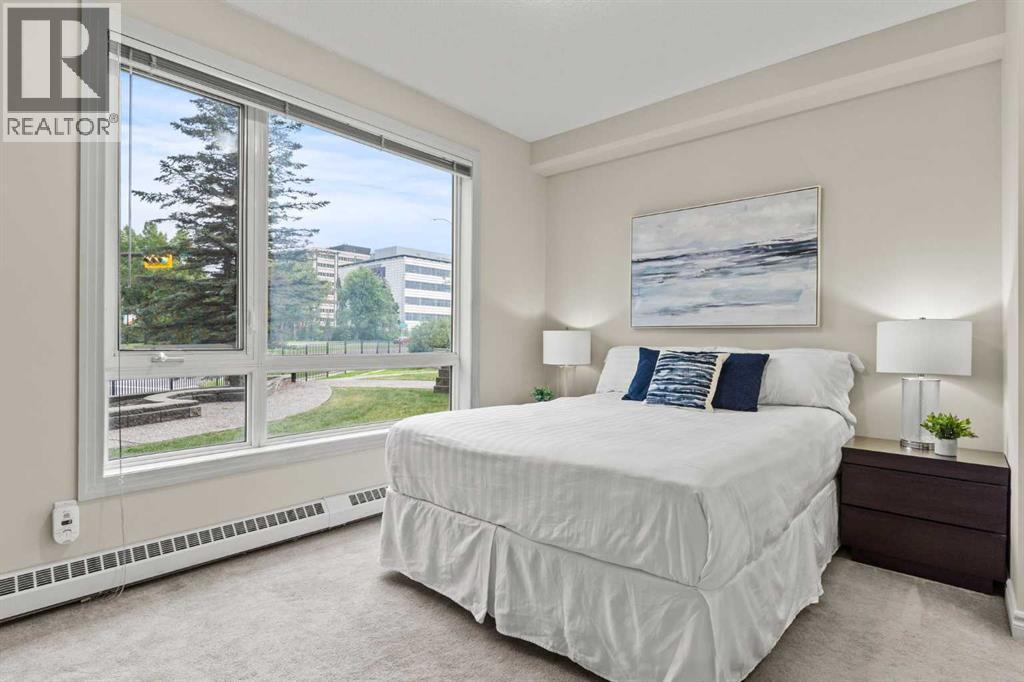 Single Family House for Sale in    Avenue NW Varsity Calgary 