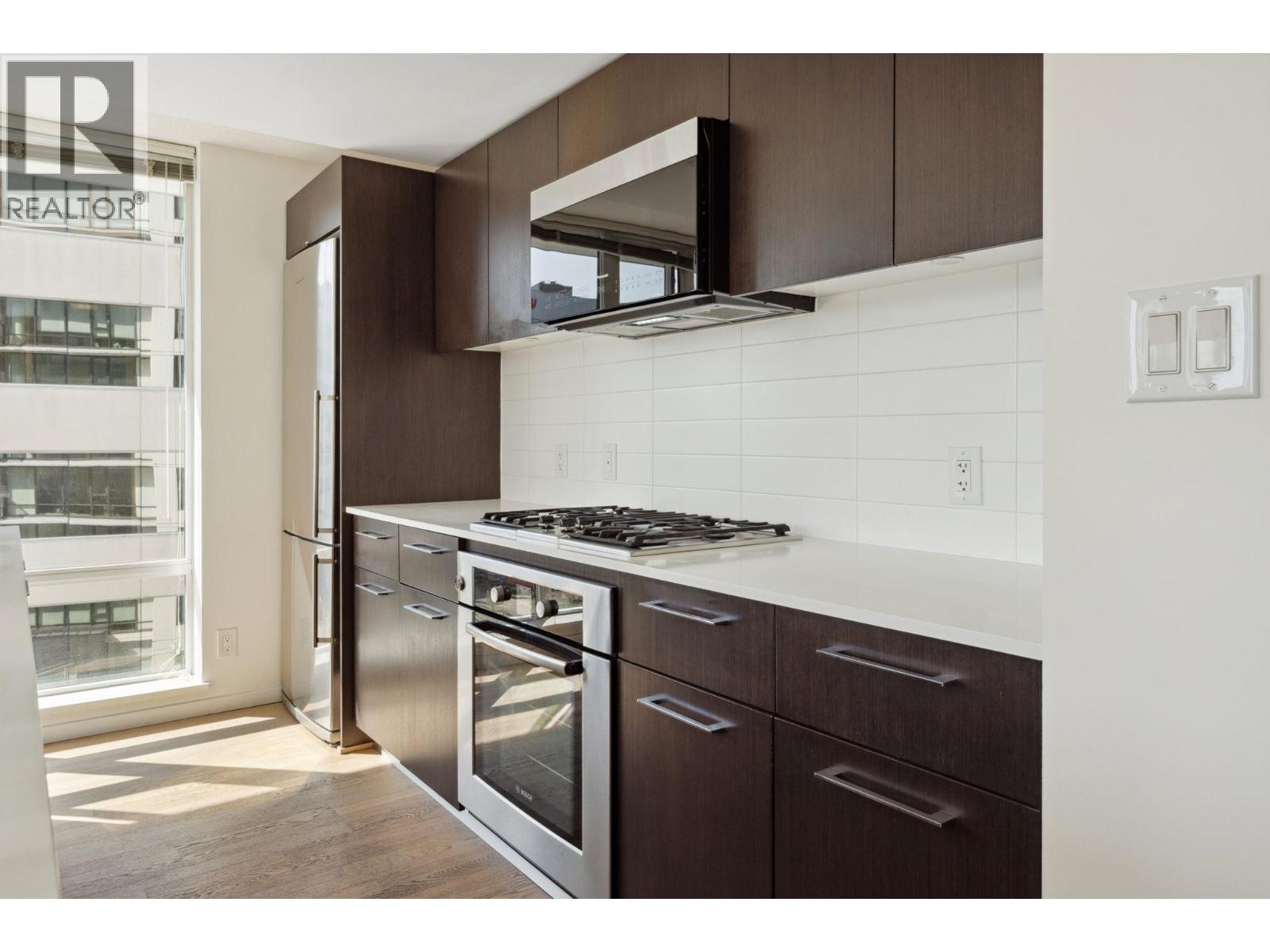 Photo 5 of 713 7988 Ackroyd Road, Richmond BC