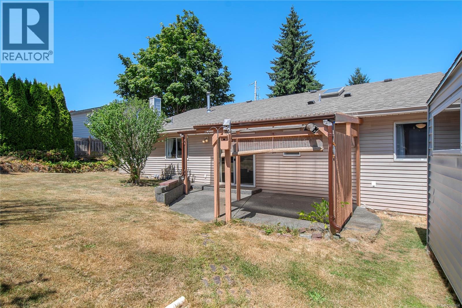 Photo 27 of 2904 Apple Dr, Campbell River BC