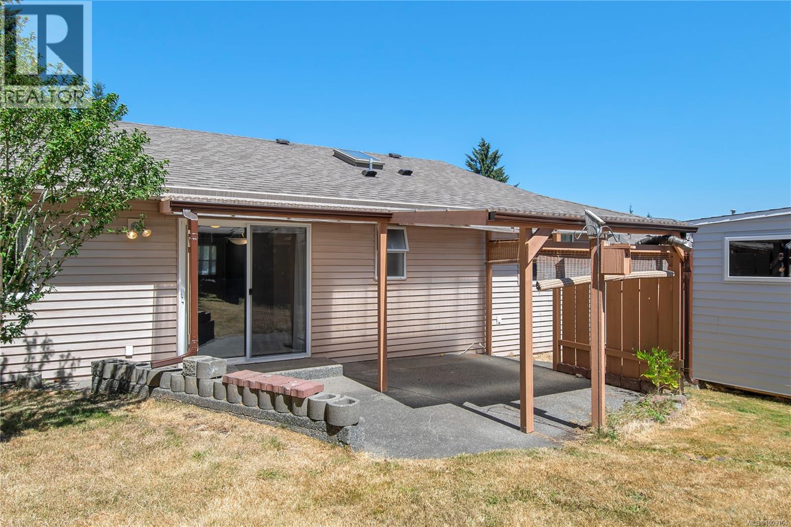 Photo 15 of 2904 Apple Dr, Campbell River BC