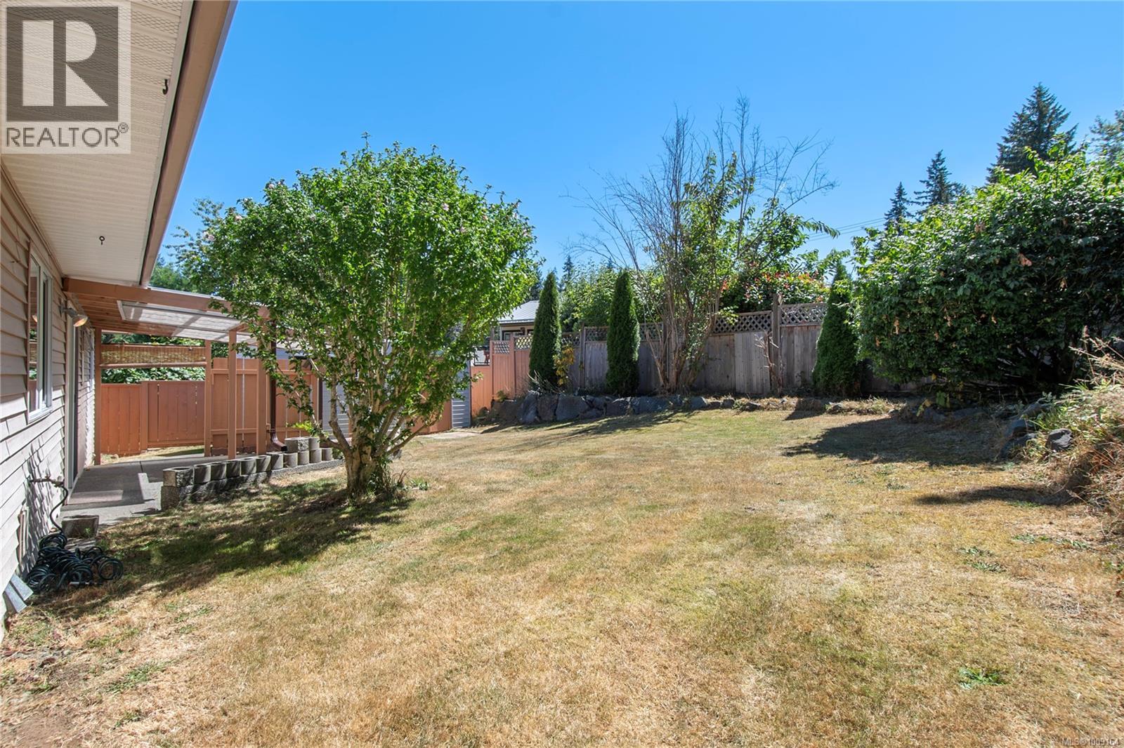 Photo 4 of 2904 Apple Dr, Campbell River BC