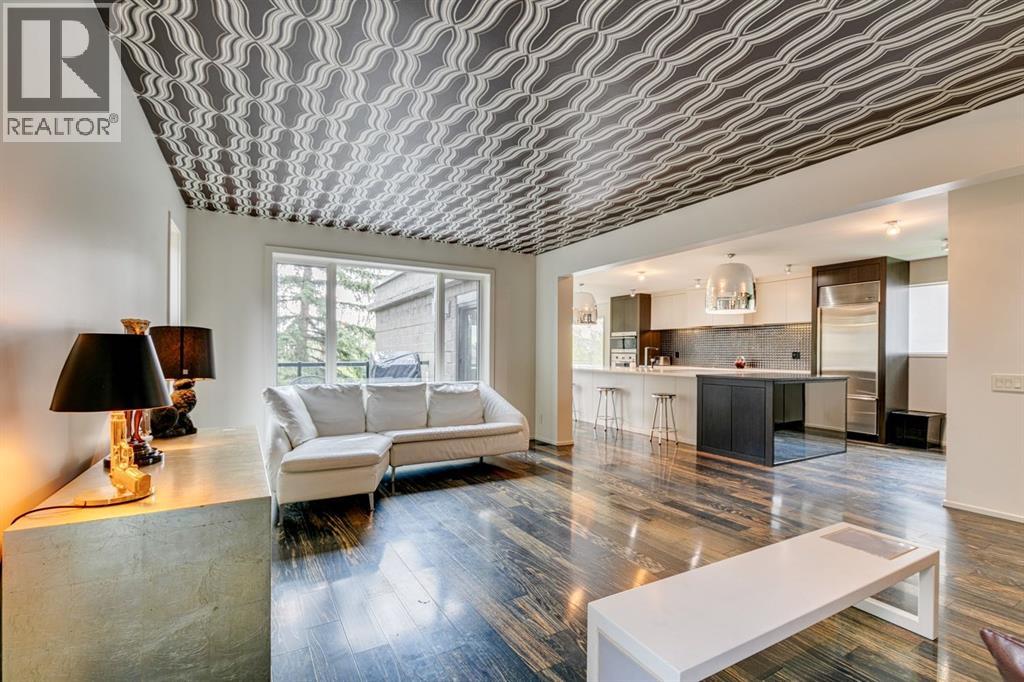 Photo 1 of 1222 18 Street Nw, Calgary AB