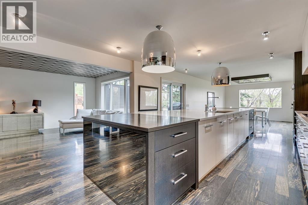 Photo 37 of 1222 18 Street Nw, Calgary AB
