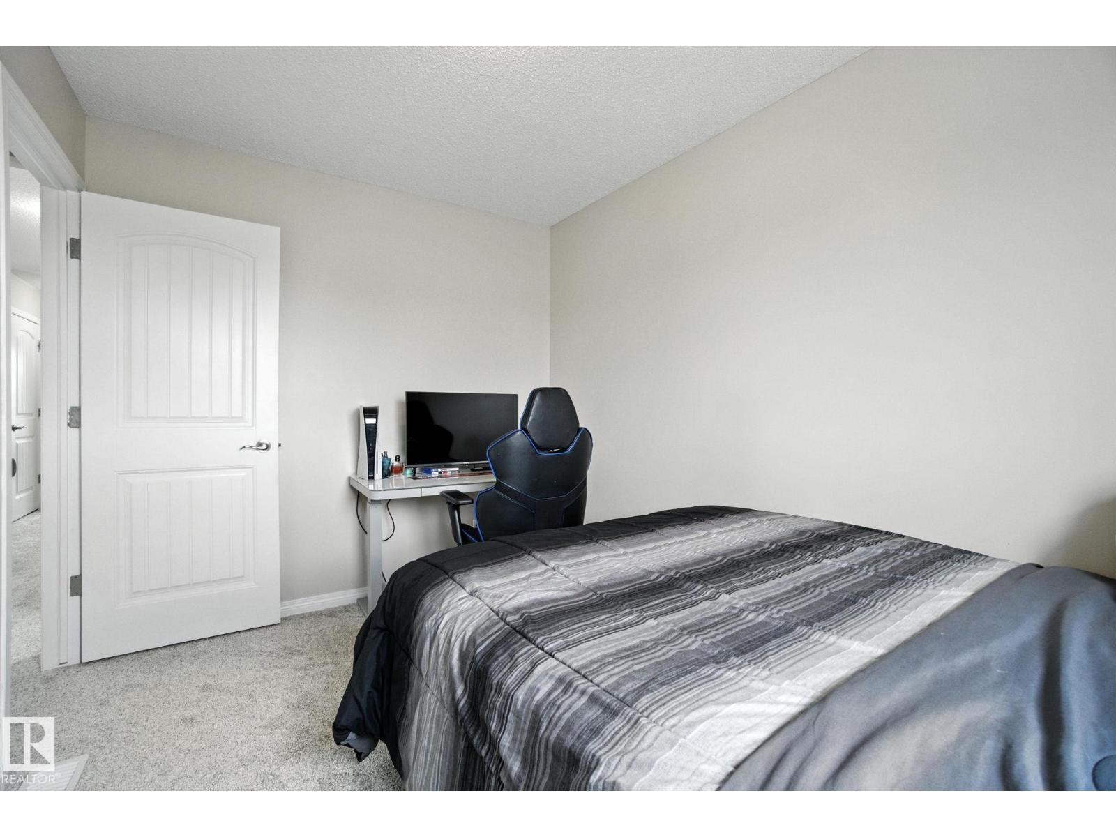 Photo 5 of 1194 Mcconachie Bv Nw, Edmonton AB