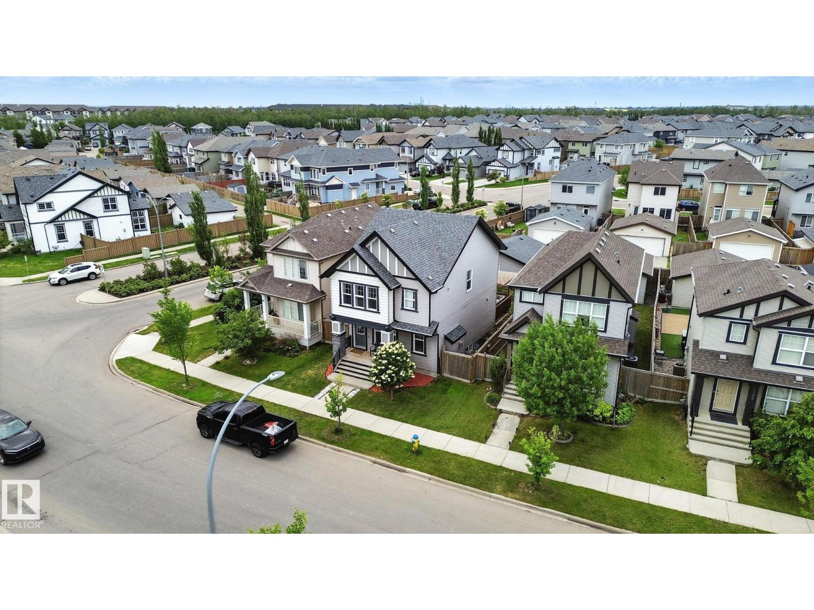 Photo 12 of 1194 Mcconachie Bv Nw, Edmonton AB