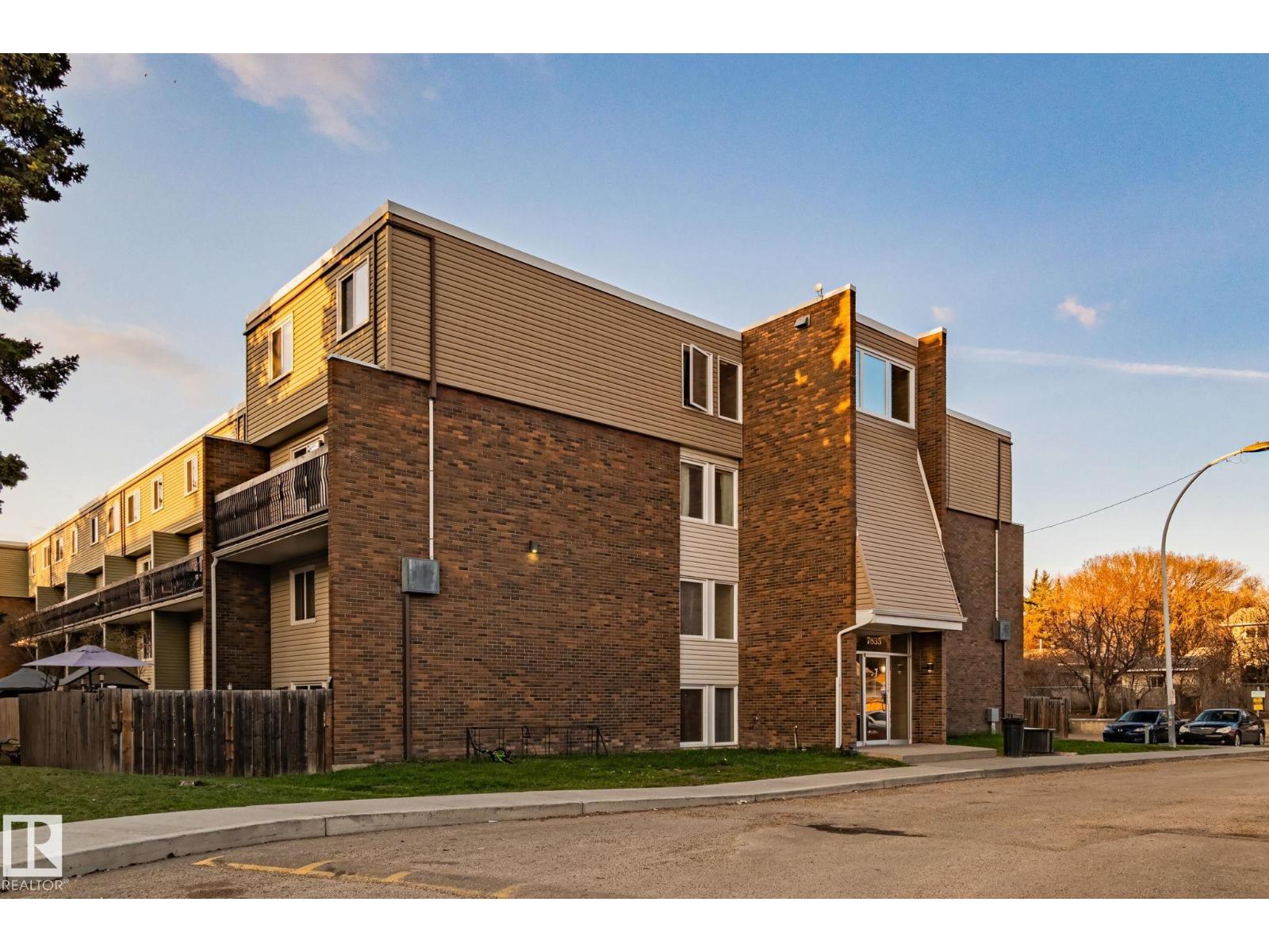 Photo 2 of 216 7835 159 St Nw, Edmonton AB