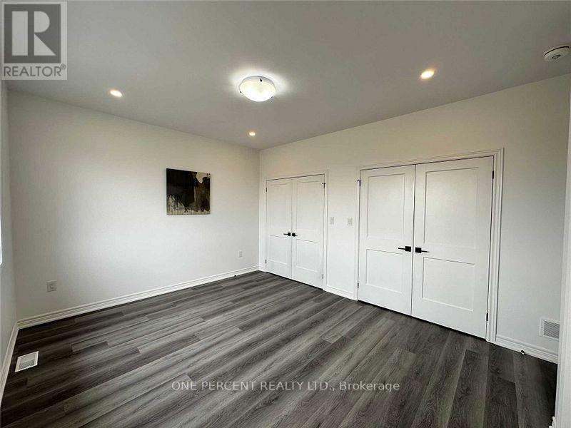 Photo 11 of 12 Beaverloch Drive, Thorold ON