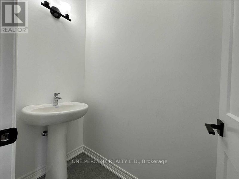 Photo 22 of 12 Beaverloch Drive, Thorold ON
