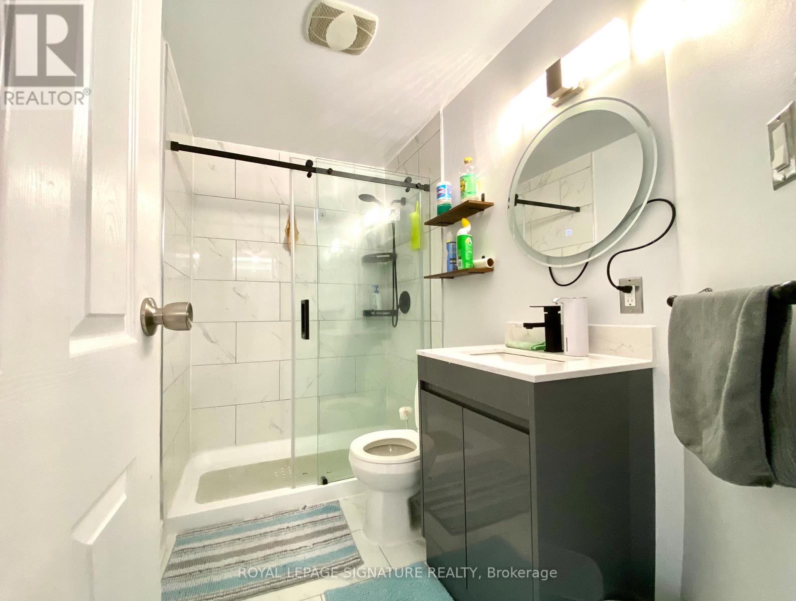 Photo 2 of 3 1255 Upper Gage Avenue, Hamilton ON