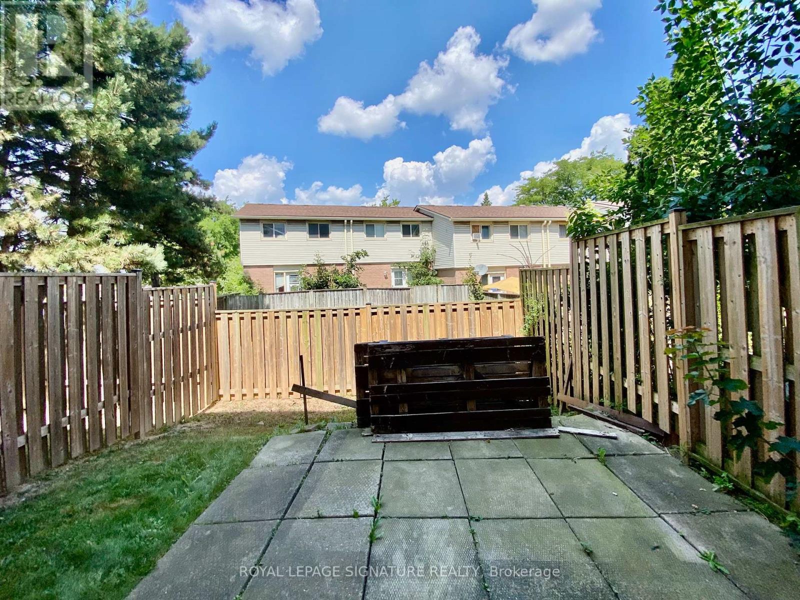 Photo 3 of 3 1255 Upper Gage Avenue, Hamilton ON