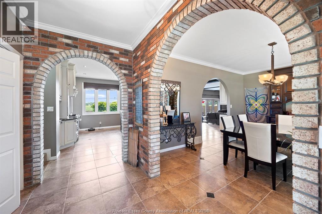 Photo 15 of 1690 Golfview Drive, Lasalle ON