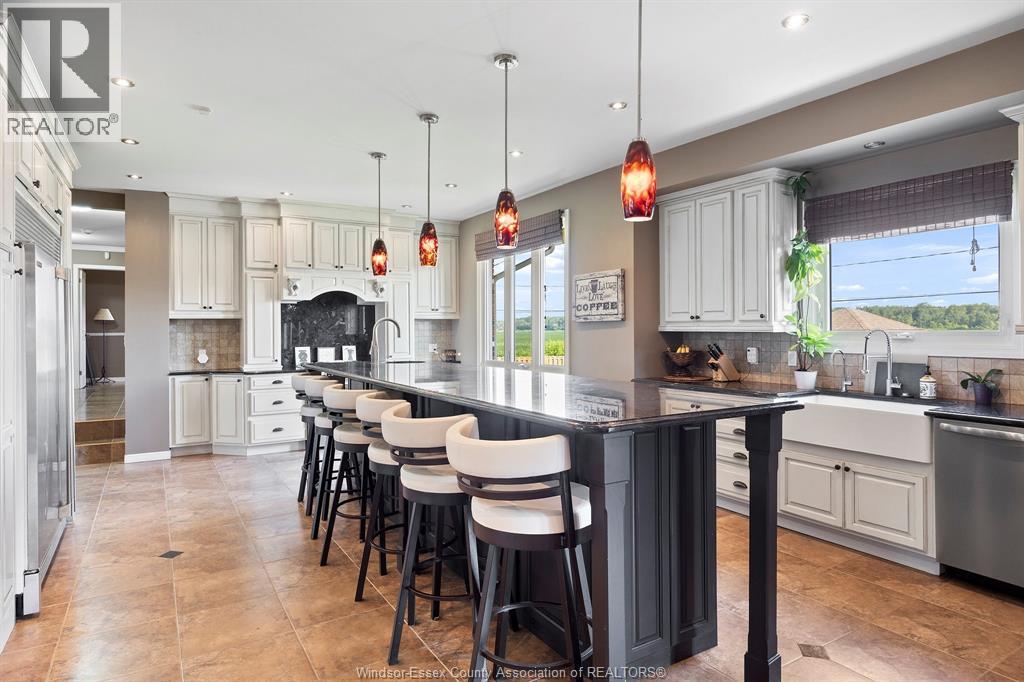 Photo 12 of 1690 Golfview Drive, Lasalle ON