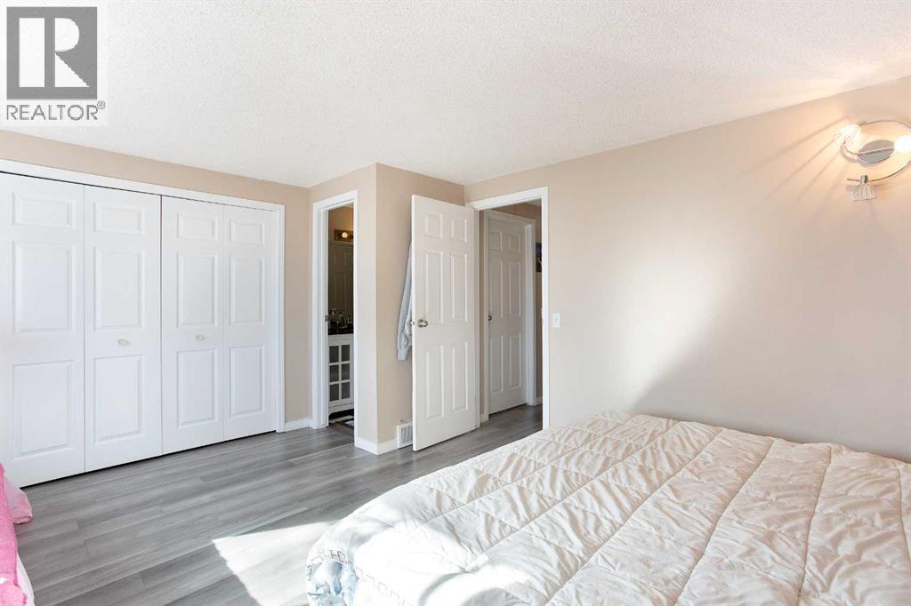 Single Family House for Sale in   Falbury Crescent NE Falconridge Calgary 