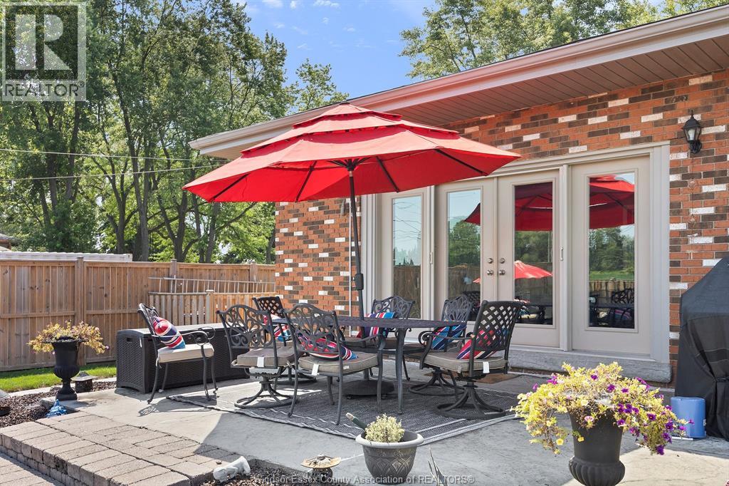 Photo 8 of 1690 Golfview Drive, Lasalle ON