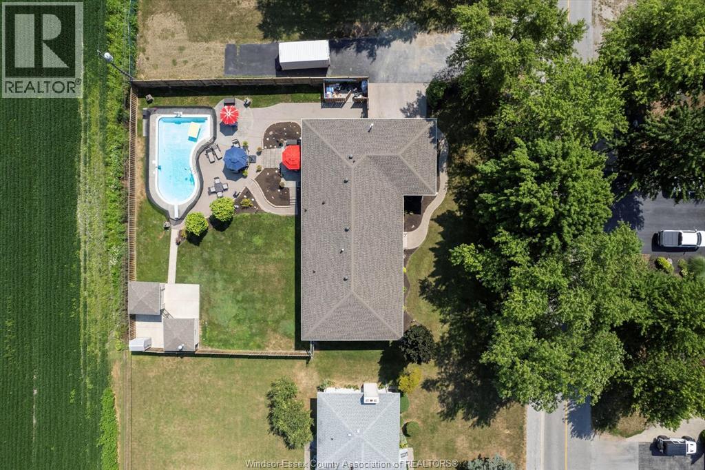 Photo 31 of 1690 Golfview Drive, Lasalle ON