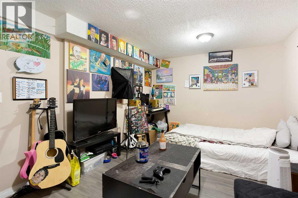 Single Family House for Sale in   Falbury Crescent NE Falconridge Calgary 