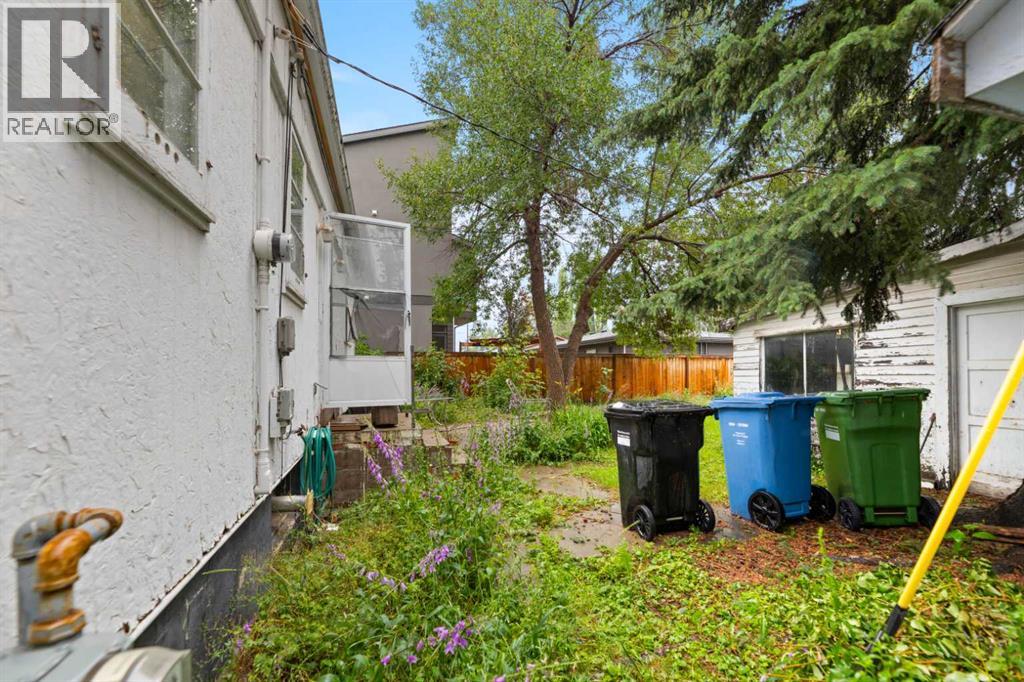 Single Family House for Sale in  Regal Crescent NE Renfrew Calgary 