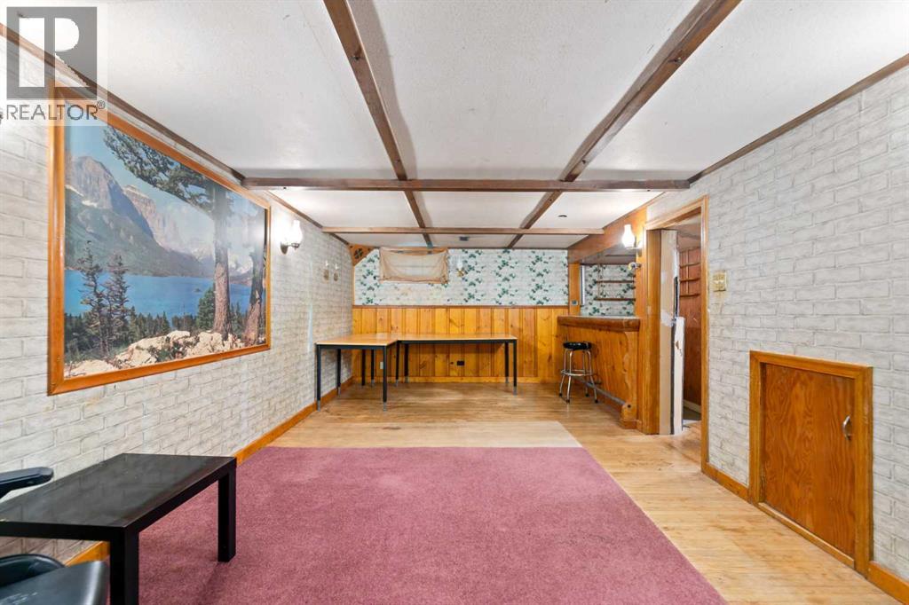 Single Family House for Sale in  Regal Crescent NE Renfrew Calgary 