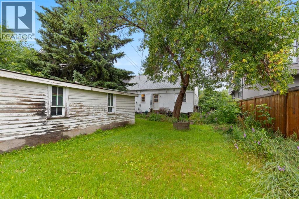 Single Family House for Sale in  Regal Crescent NE Renfrew Calgary 