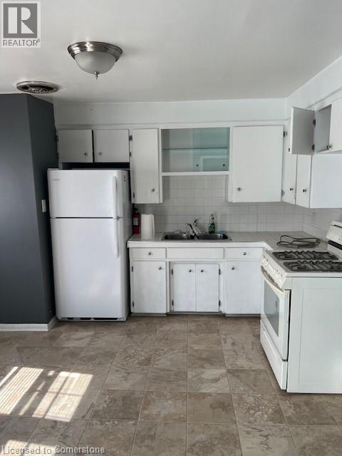 Photo 23 of 66 Queen Street S, Thorold ON