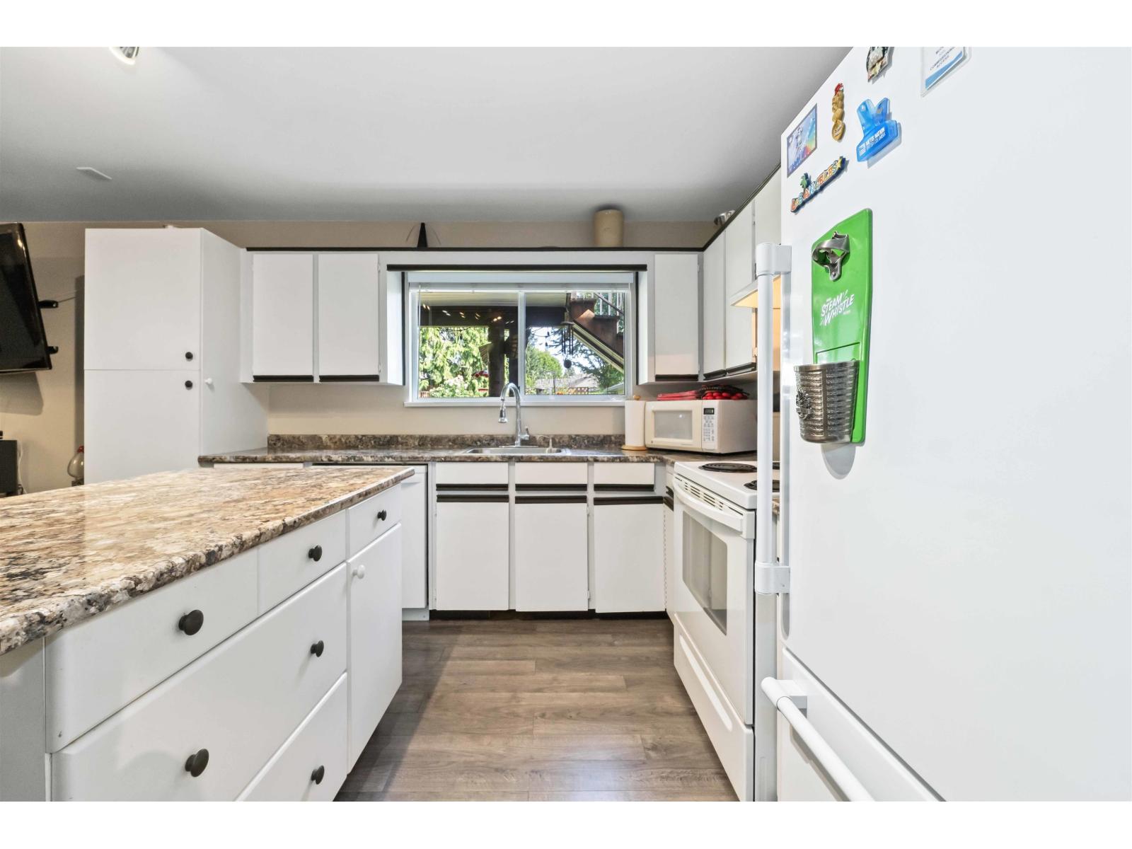 Photo 30 of 18843 61 A Avenue, Surrey BC