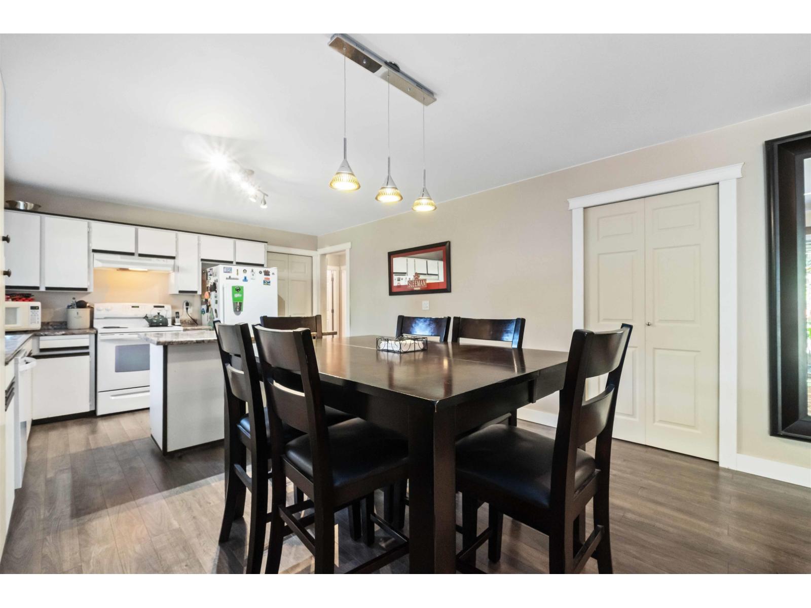 Photo 31 of 18843 61 A Avenue, Surrey BC
