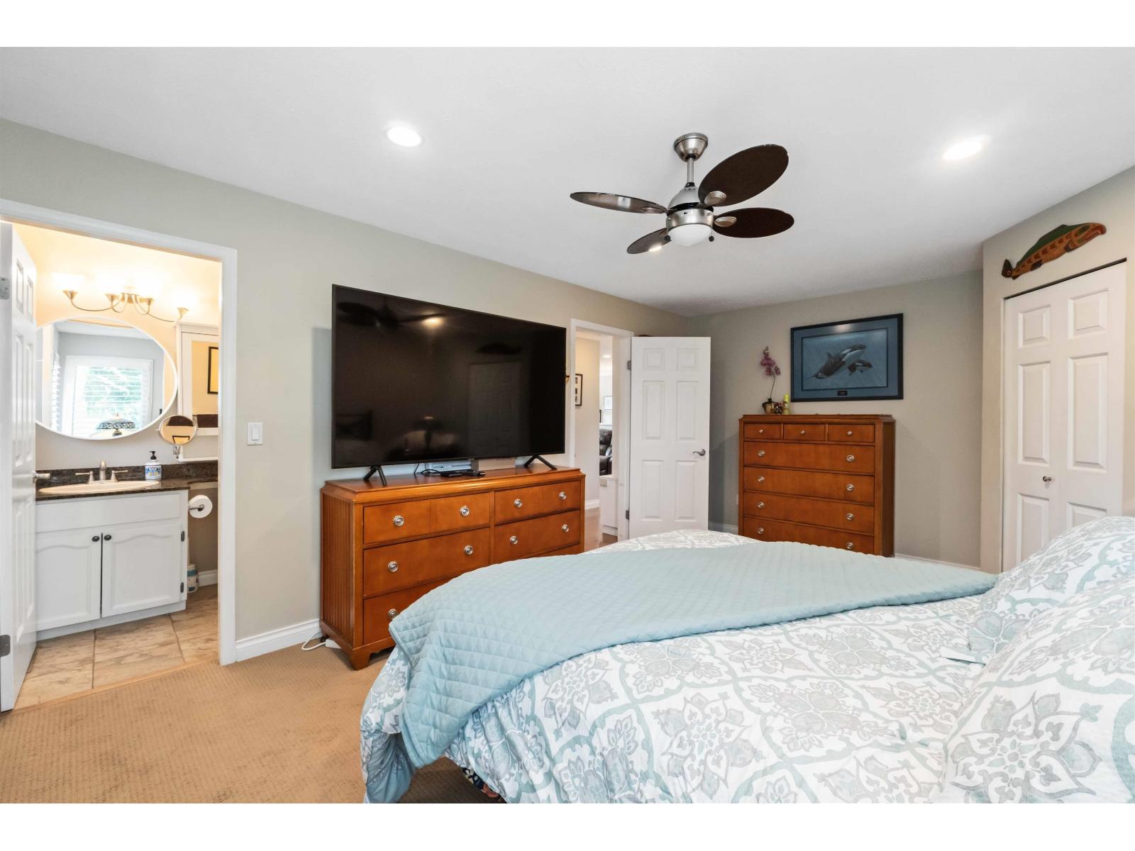 Photo 19 of 18843 61 A Avenue, Surrey BC