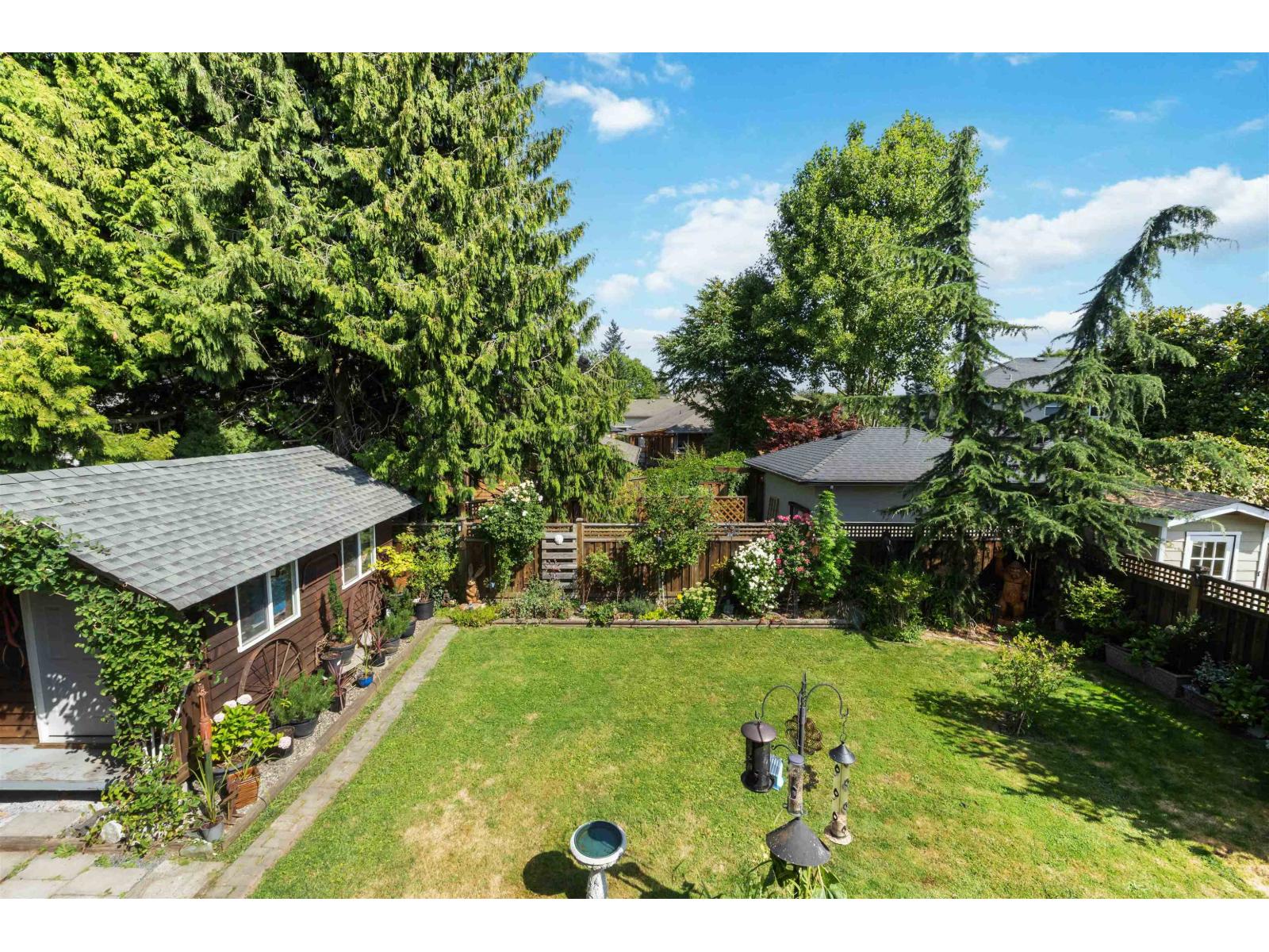 Photo 40 of 18843 61 A Avenue, Surrey BC
