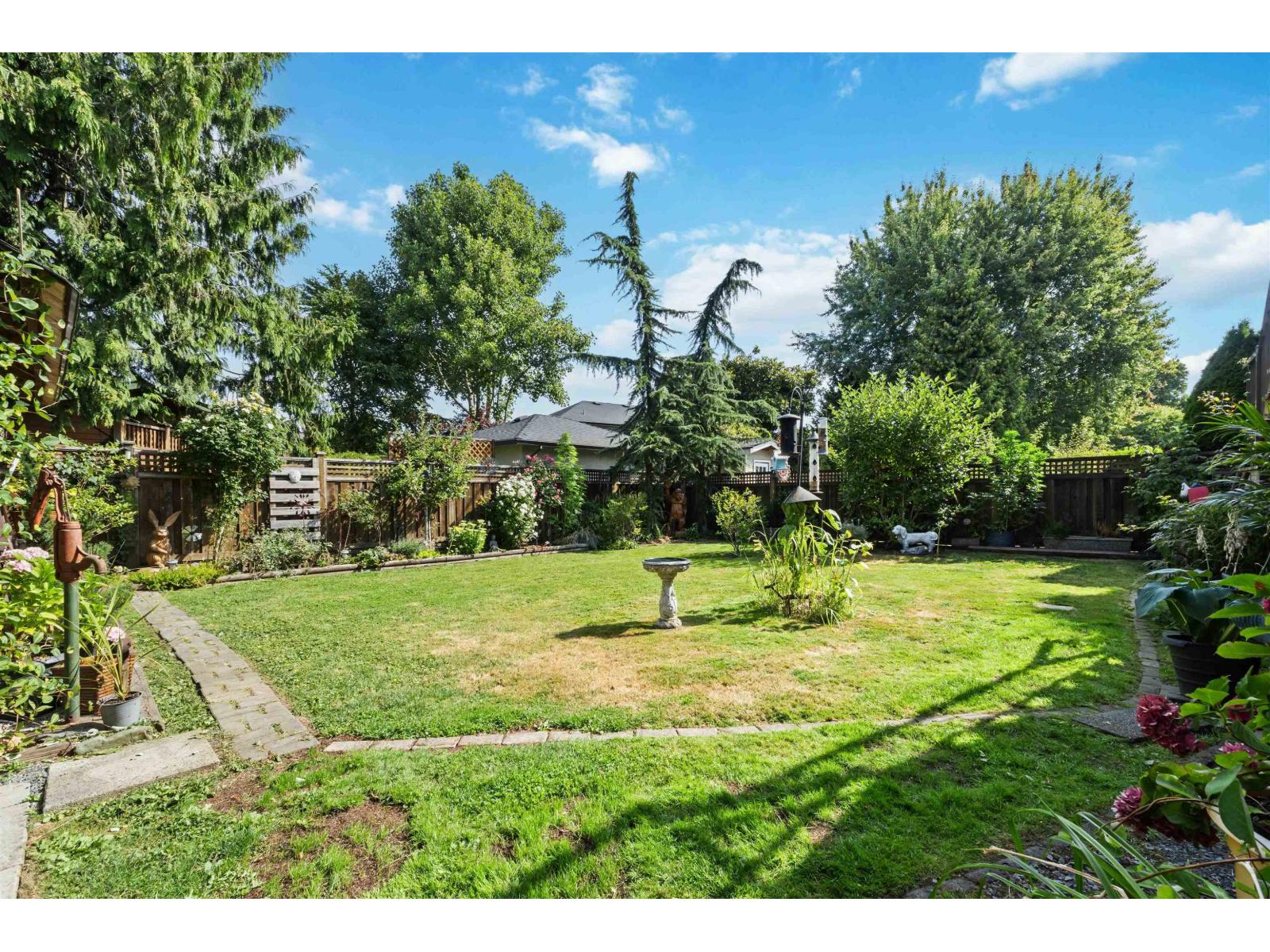Photo 39 of 18843 61 A Avenue, Surrey BC