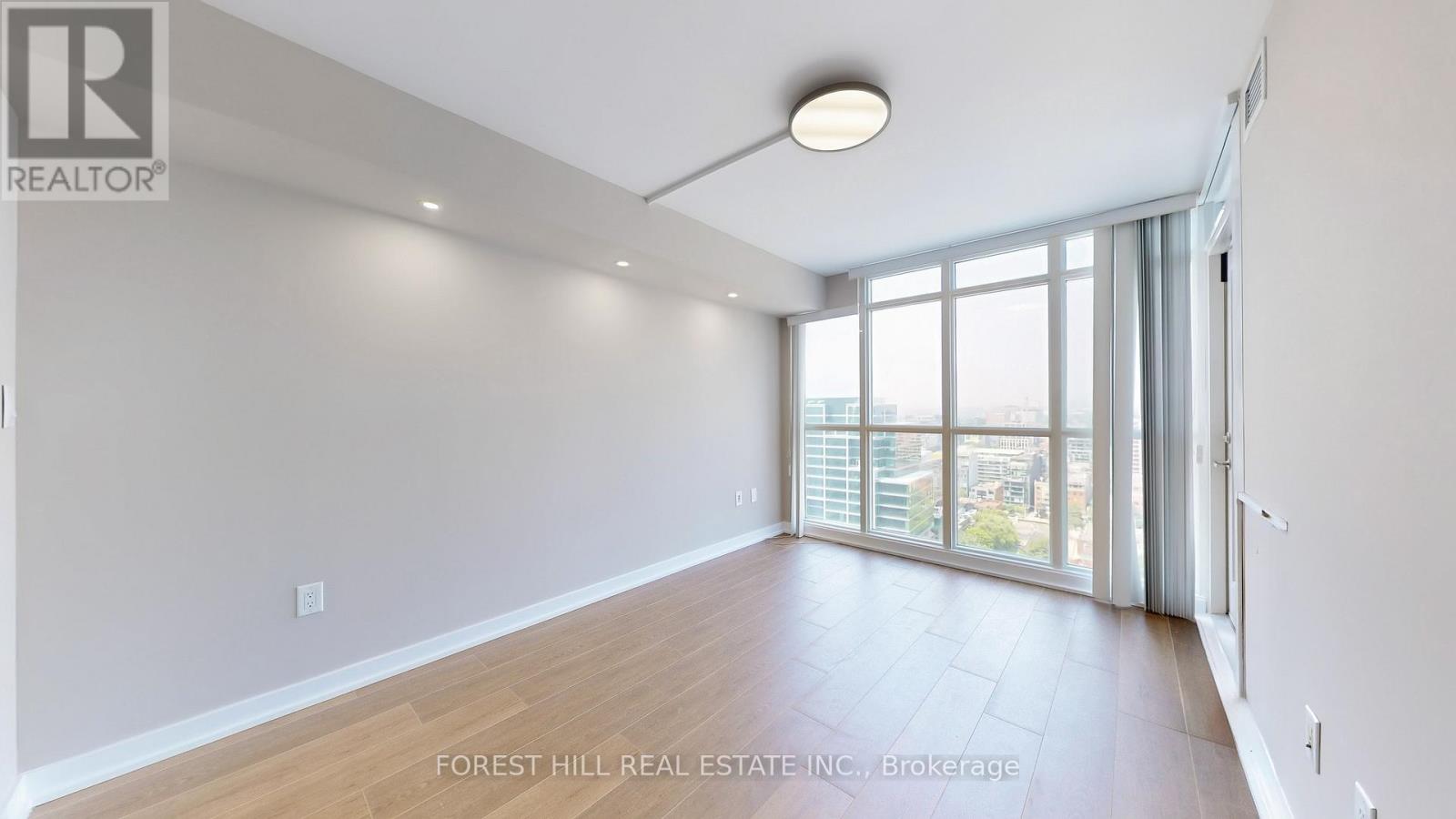 Photo 11 of 2816 15 Iceboat Terrace, Toronto ON