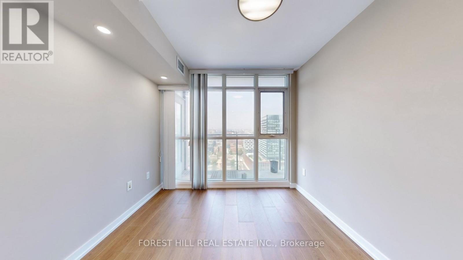 Photo 6 of 2816 15 Iceboat Terrace, Toronto ON