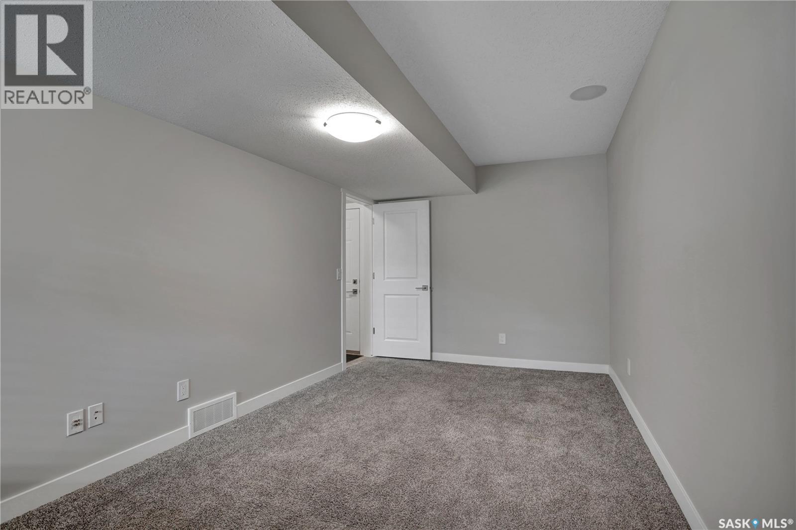 Photo 22 of 124 315 Dickson Crescent, Saskatoon SK