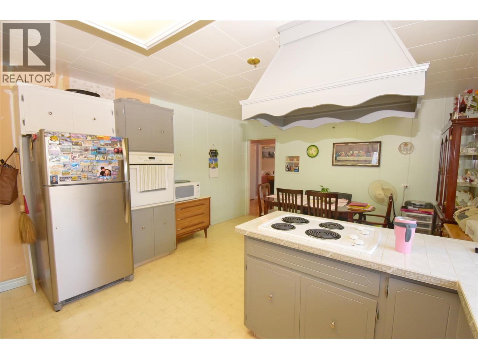 Photo 67 of 3415 35 Avenue, Vernon BC
