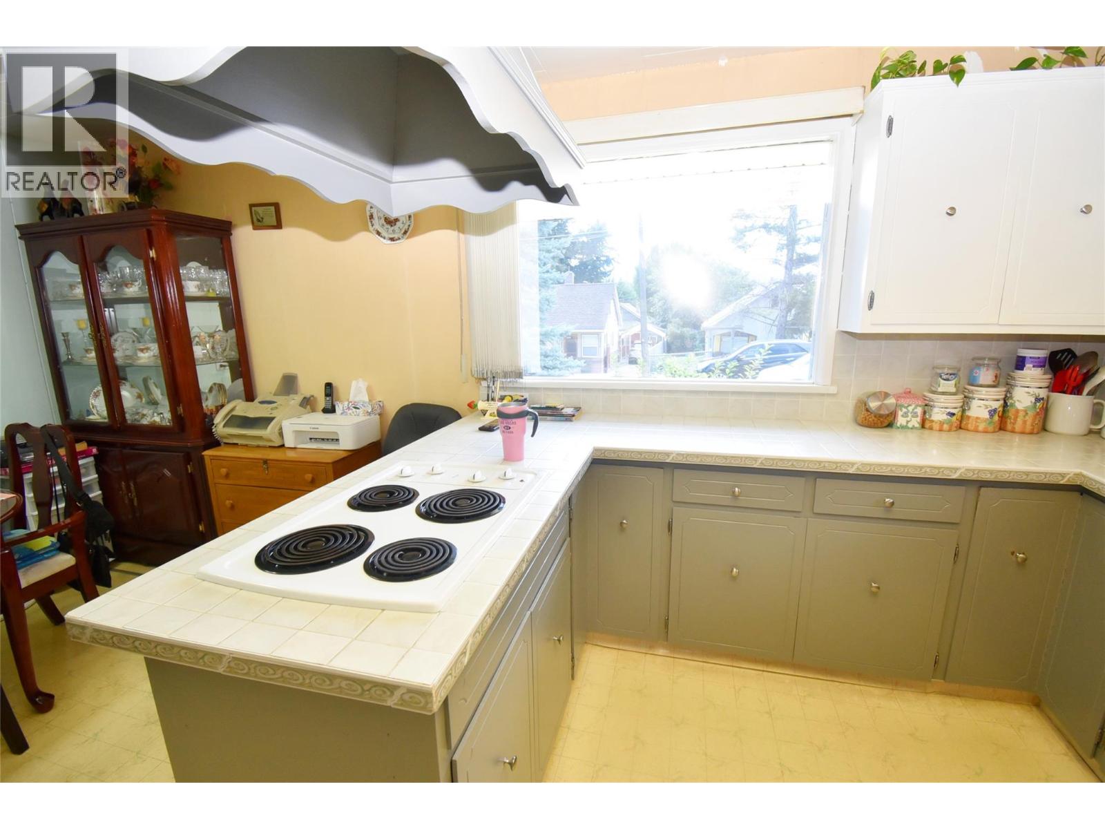 Photo 41 of 3415 35 Avenue, Vernon BC