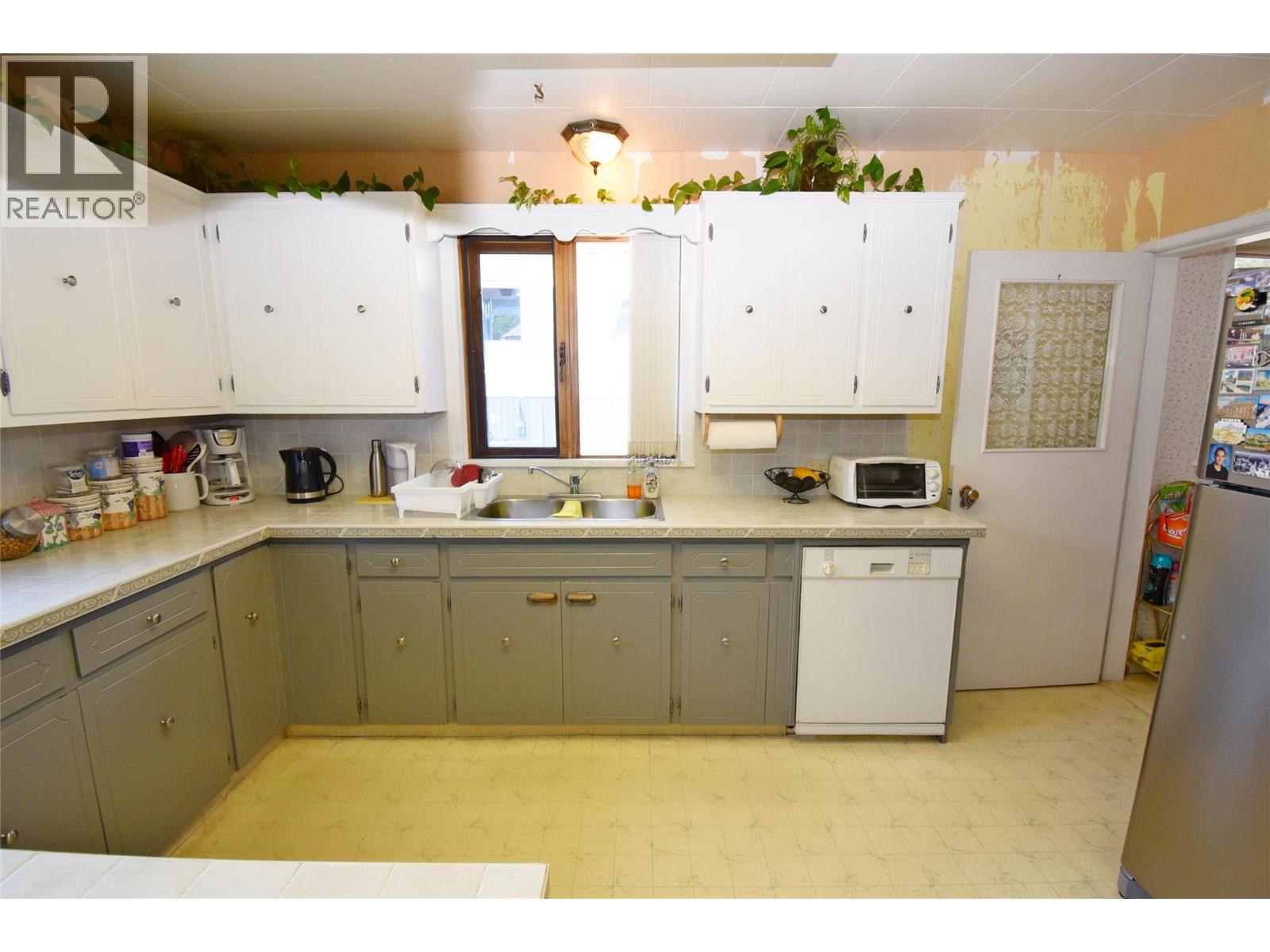 Photo 51 of 3415 35 Avenue, Vernon BC