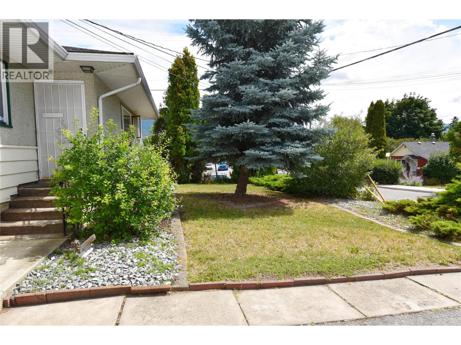 Photo 19 of 3415 35 Avenue, Vernon BC