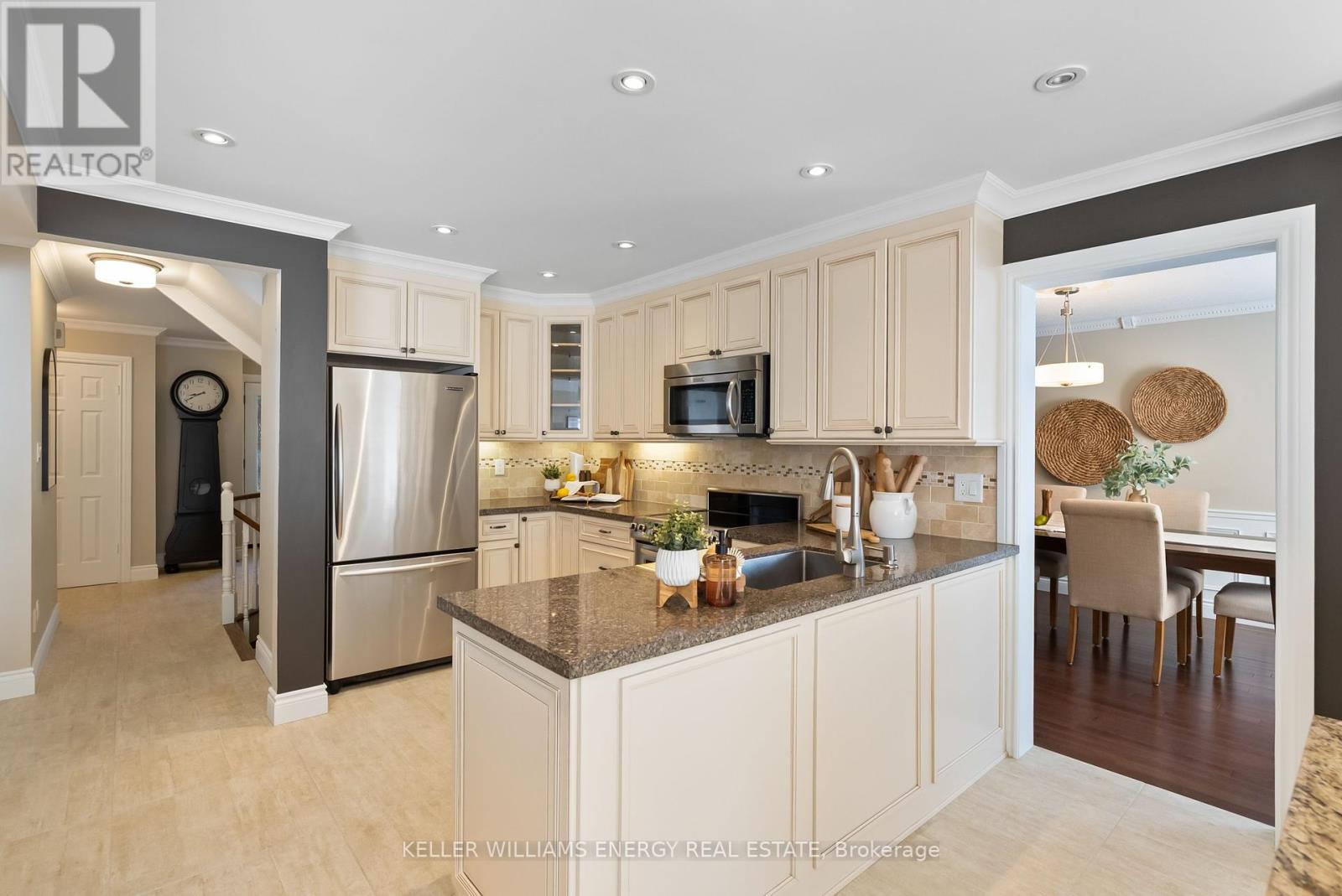 Photo 21 of 807 Regal Crescent, Pickering ON