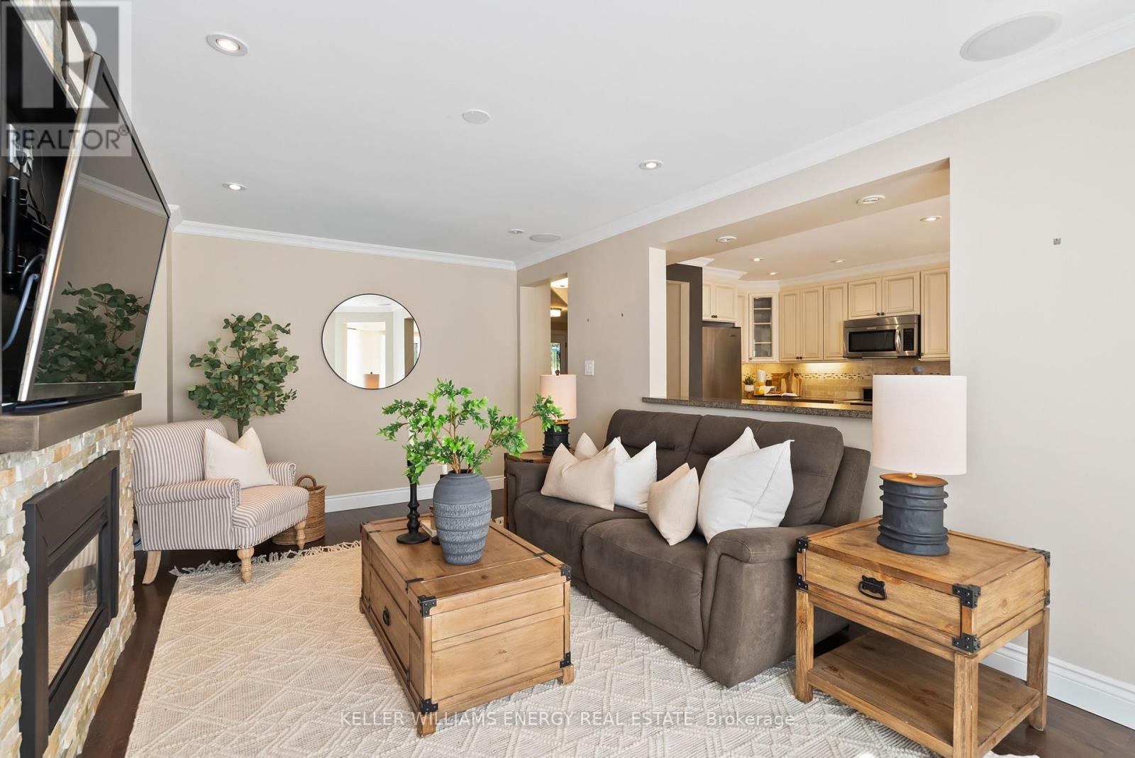 Photo 23 of 807 Regal Crescent, Pickering ON