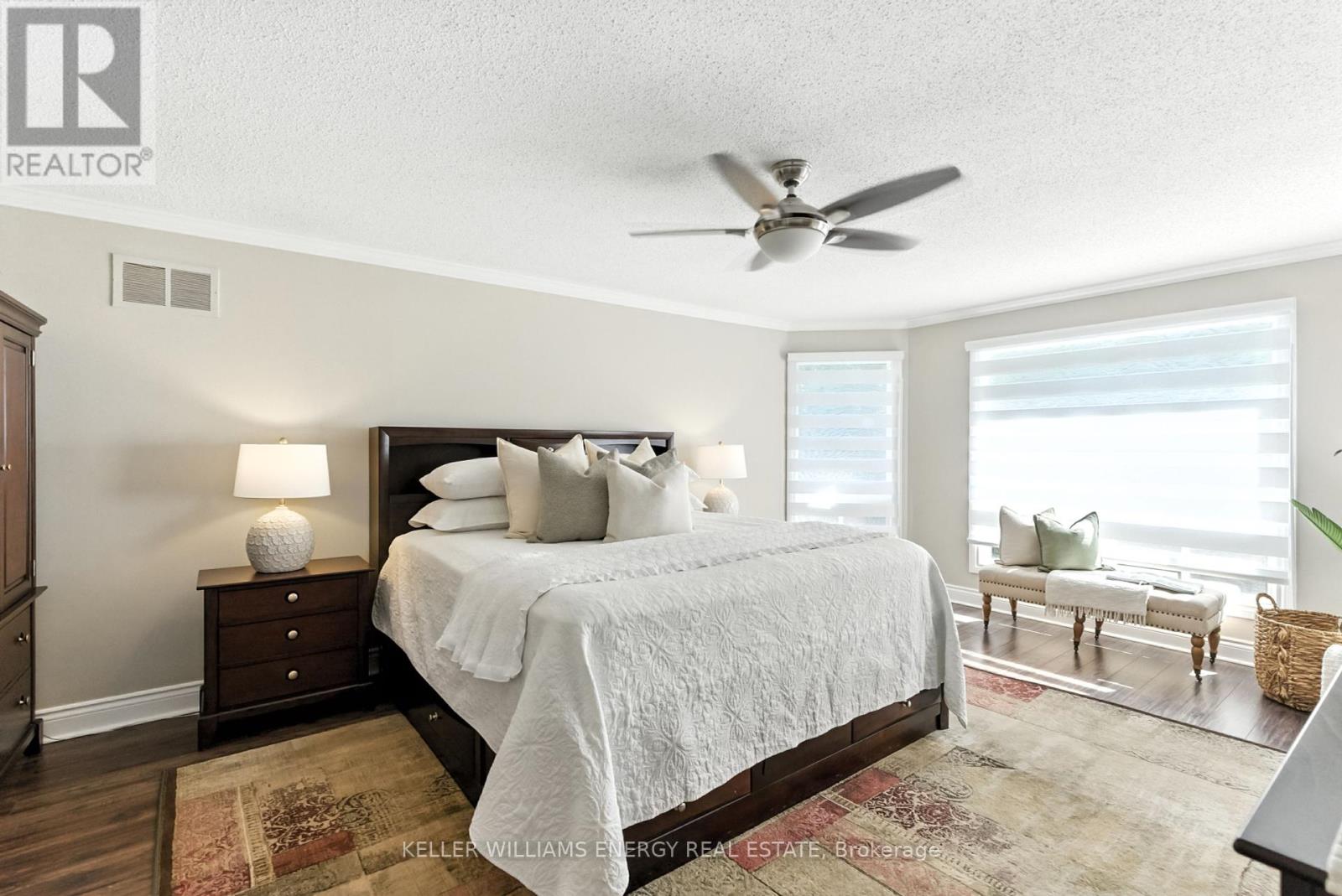 Photo 33 of 807 Regal Crescent, Pickering ON