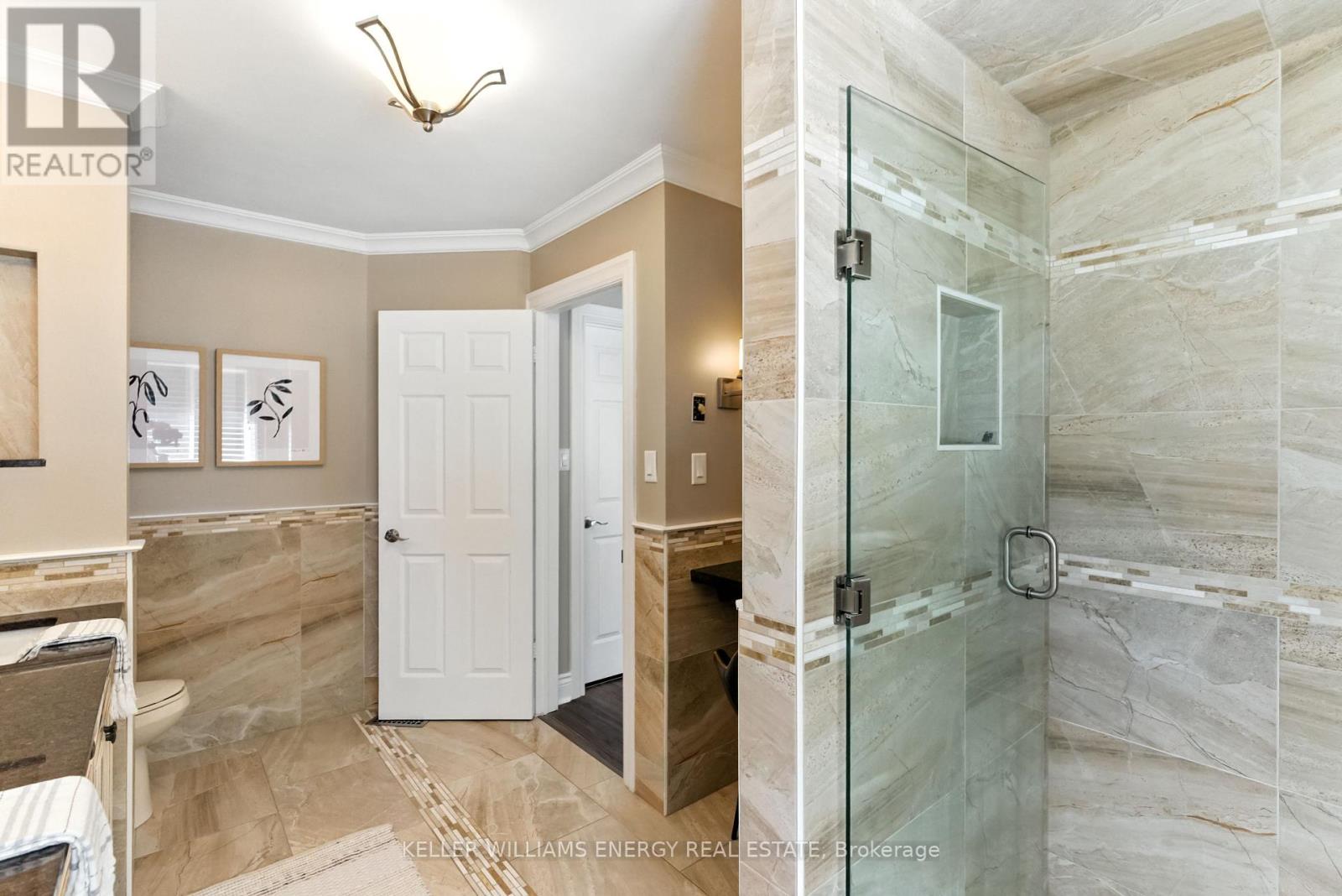 Photo 46 of 807 Regal Crescent, Pickering ON