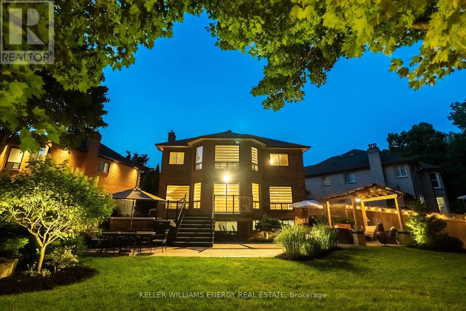 Photo 14 of 807 Regal Crescent, Pickering ON
