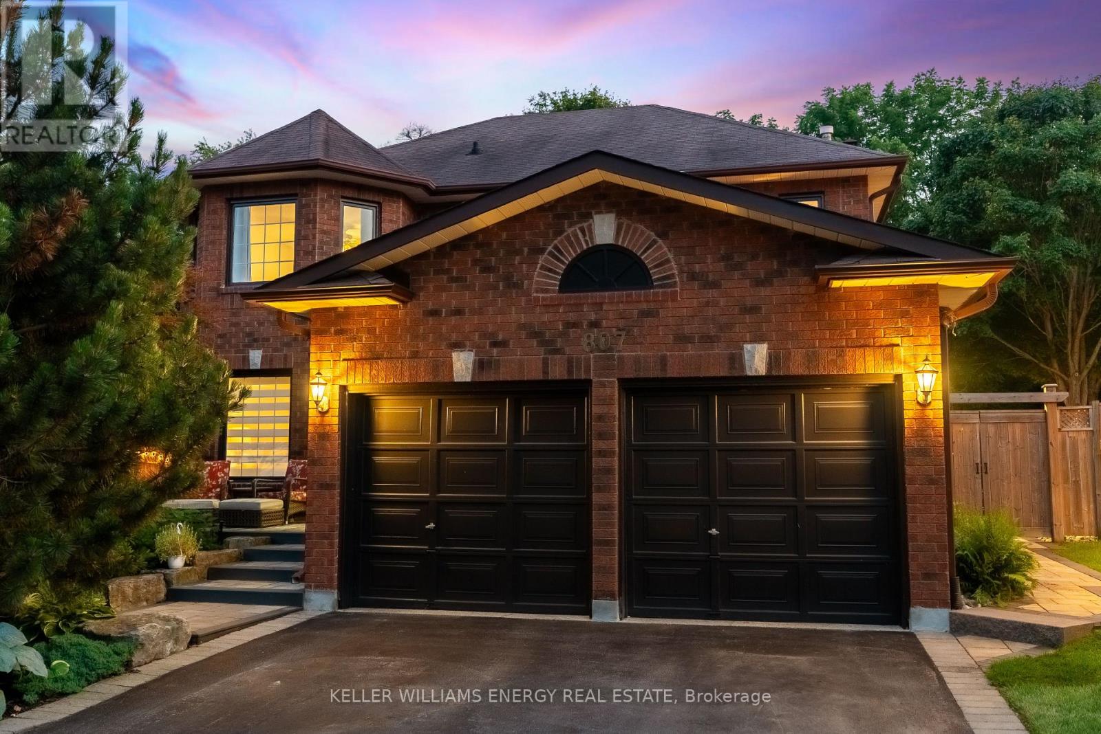 Photo 19 of 807 Regal Crescent, Pickering ON
