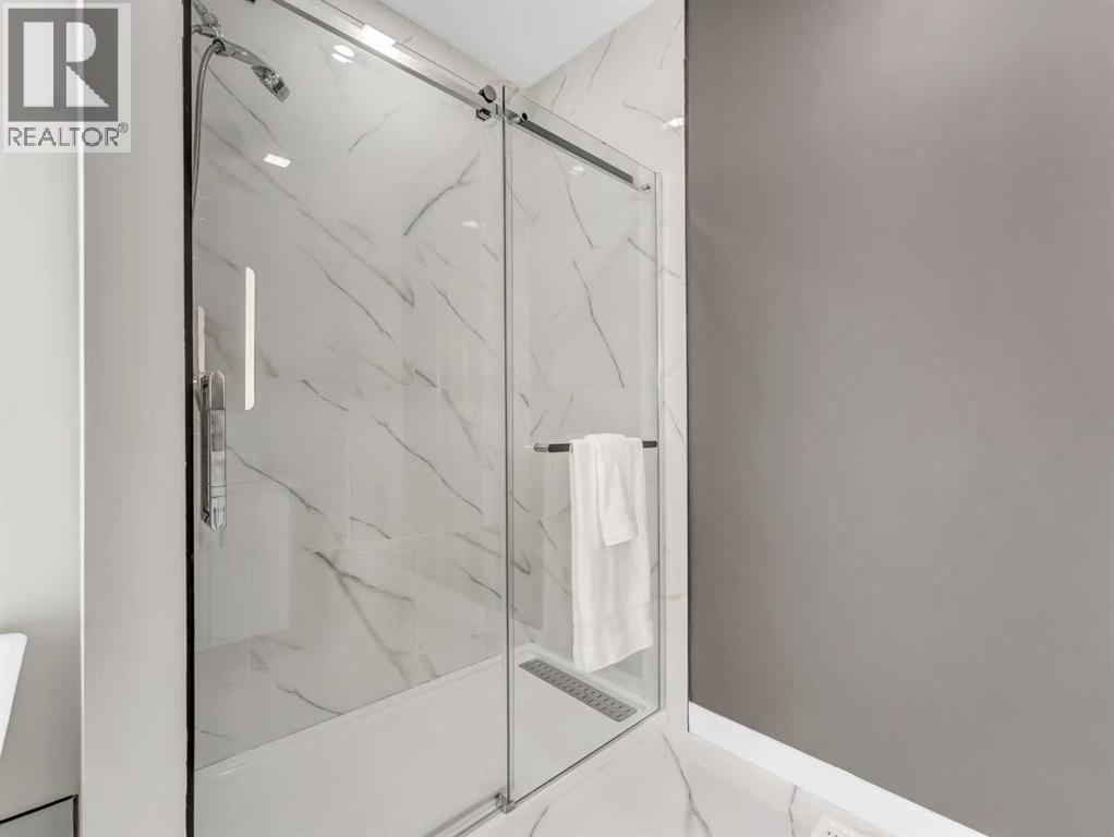Photo 7 of 32 Somerside Way Se, Medicine Hat AB