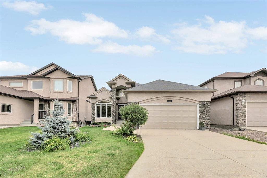 Photo 2 of 15 Farnsworth Crescent, Winnipeg MB